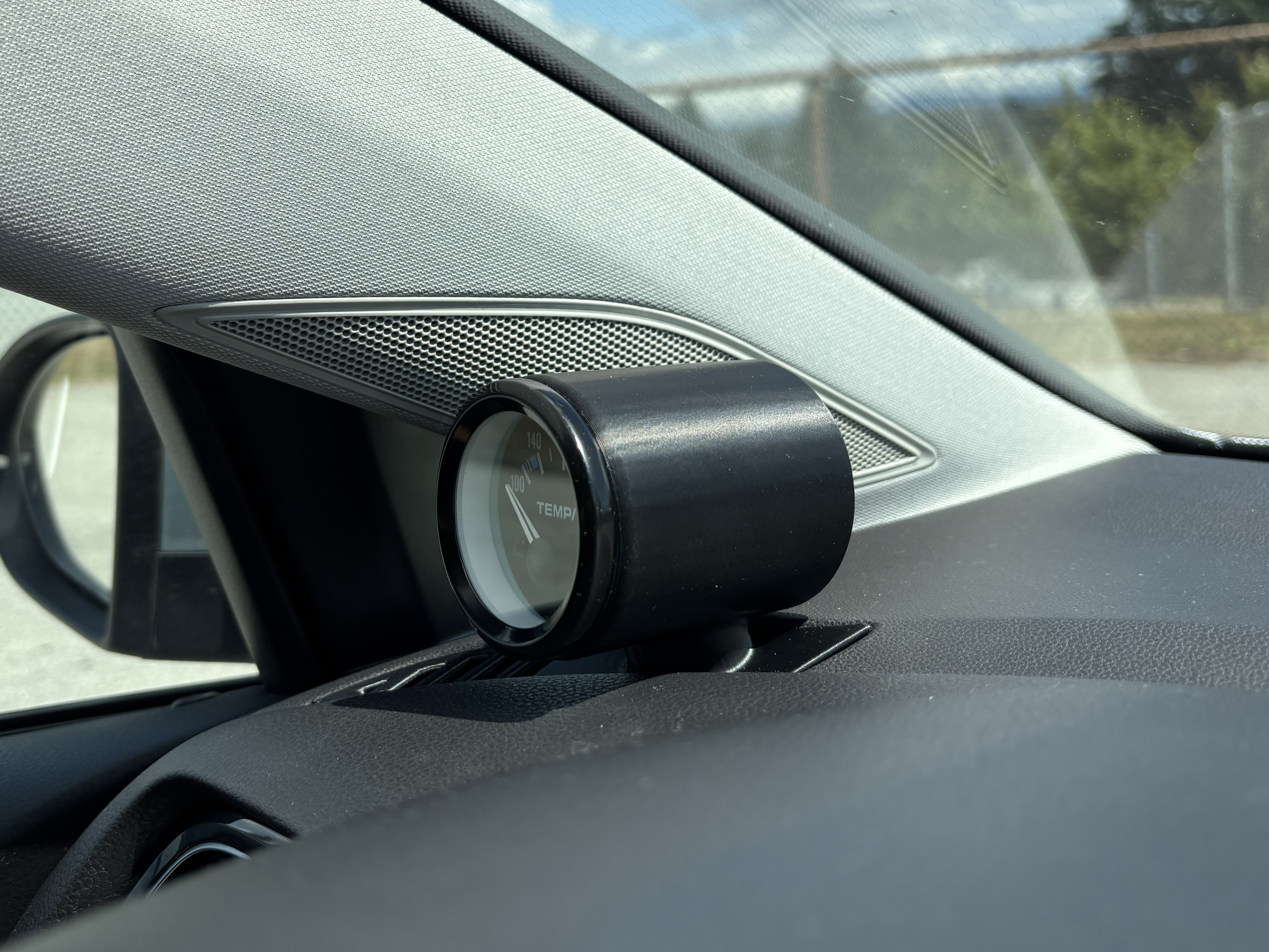 MK7 Volkswagen driver-side gauge pod installed